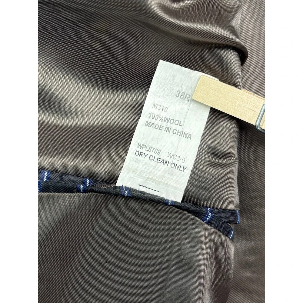 Nautica suit has